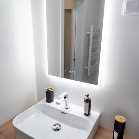 Aapartman Wellness - Privat Elmeny - Bor Bekeszitessel 公寓 *